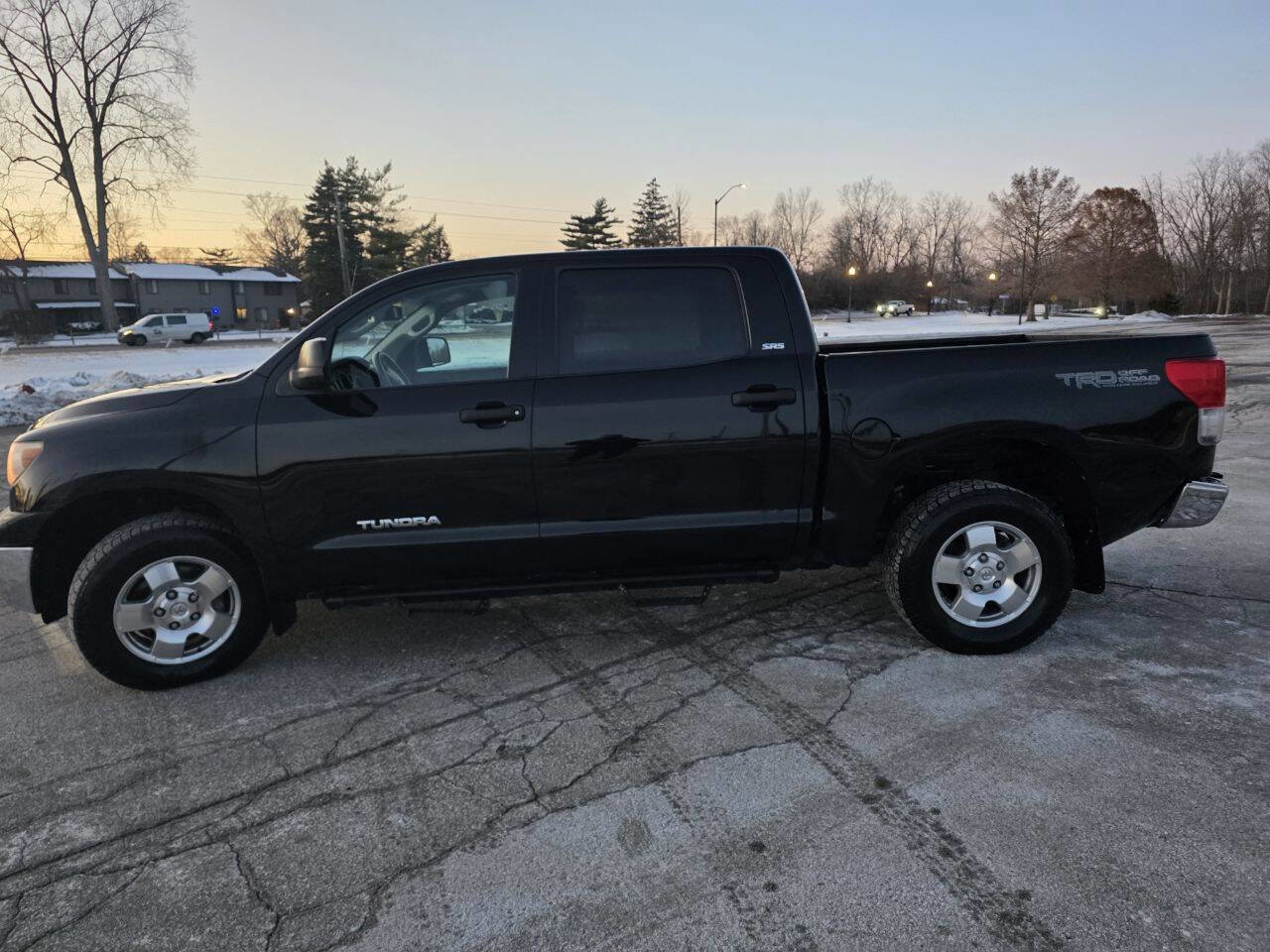Used 2012 Toyota Tundra 4x4 CrewMax image 8