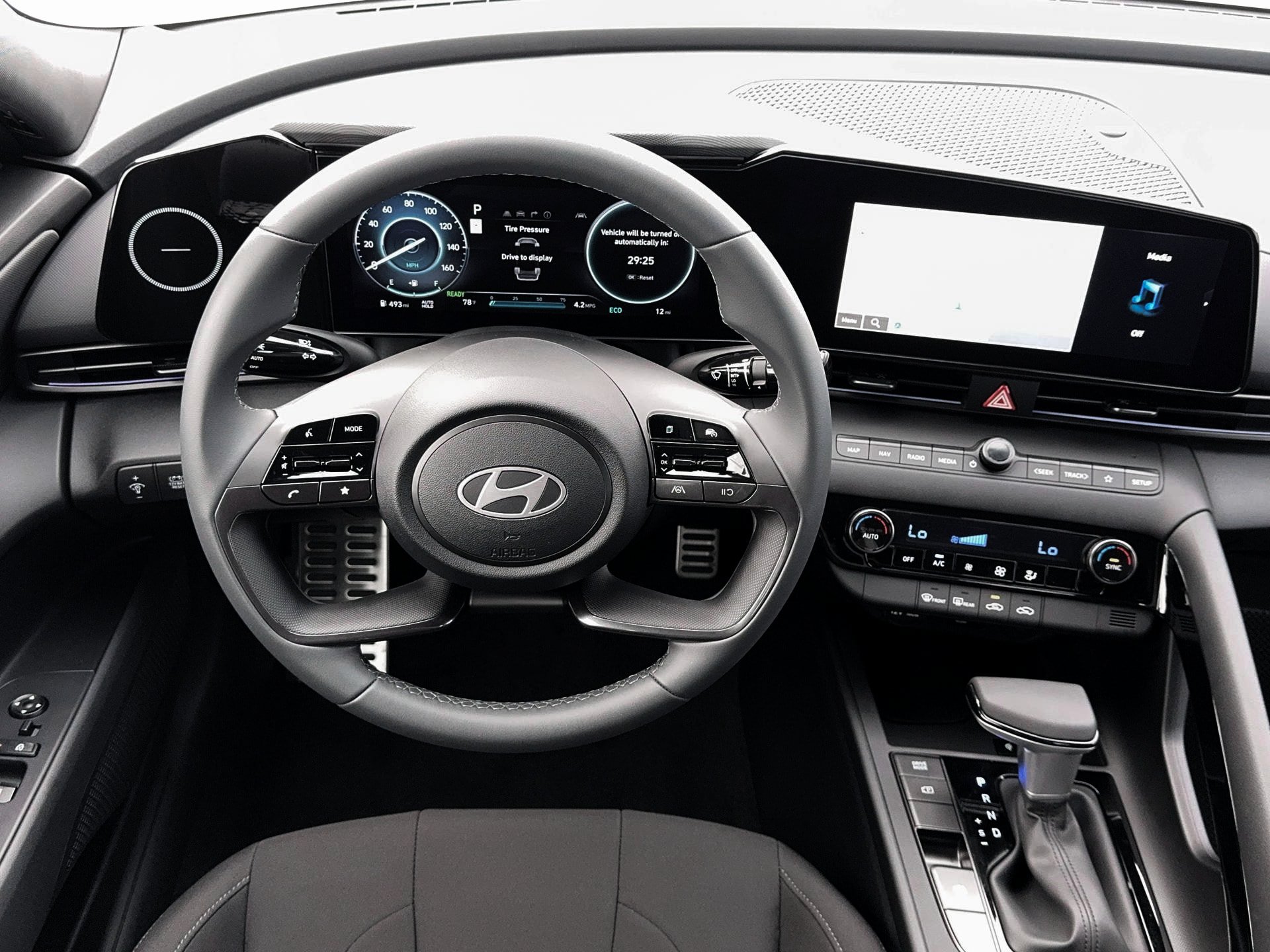 New 2026 Hyundai Elantra SEL FWD image 17