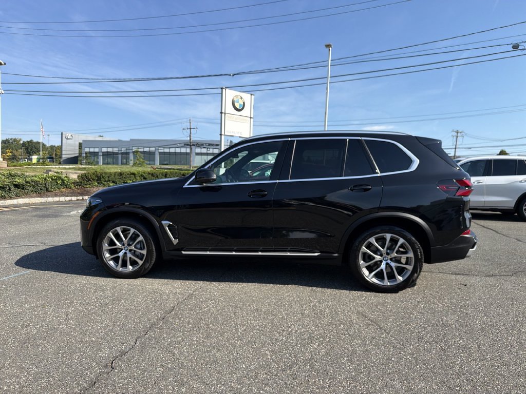 Used 2024 BMW X5 xDrive40i w/ Premium Package AWD/4WD image 11