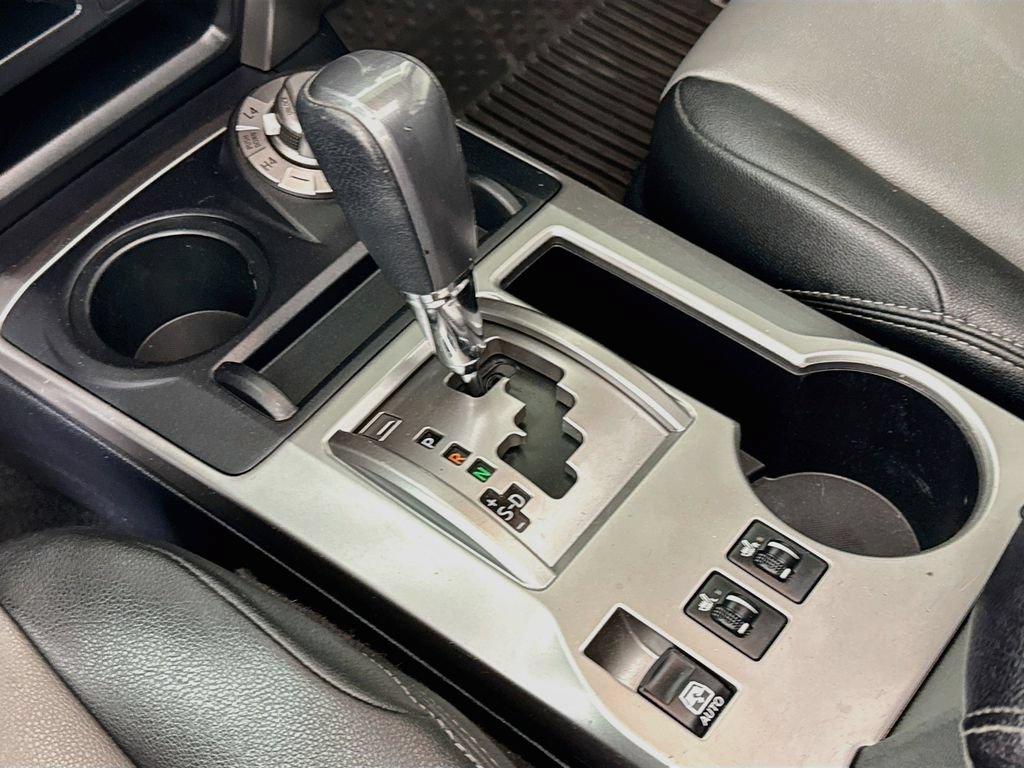 Certified 2019 Toyota 4Runner SR5 Premium AWD/4WD image 18