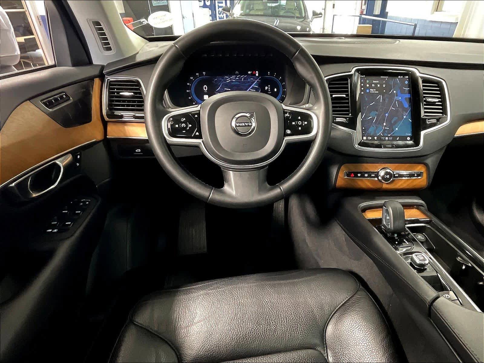 Used 2023 Volvo XC90 B6 Plus w/ Protection Package AWD/4WD image 18