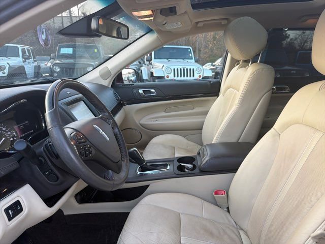 Used 2015 Lincoln MKT AWD w/ Equipment Group 201A image 19