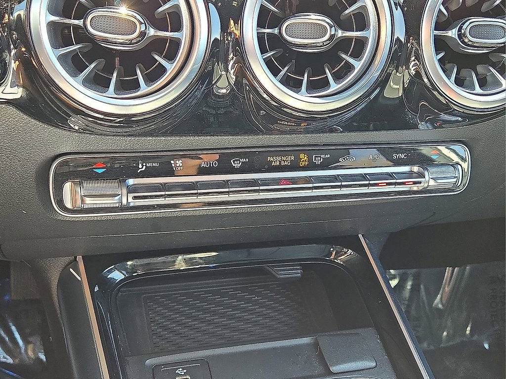 Used 2025 Mercedes-Benz GLA 250 image 30