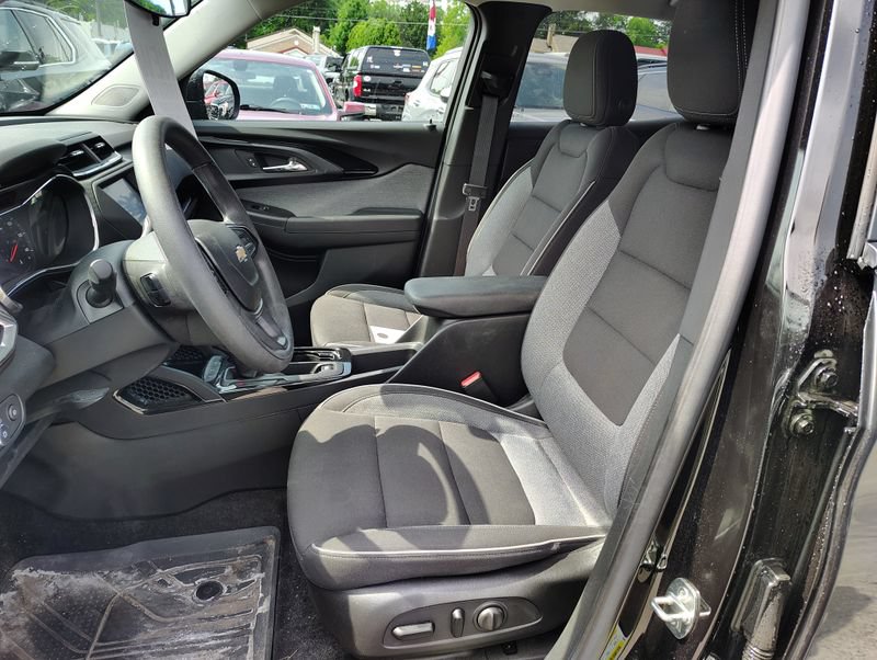 Certified 2023 Chevrolet TrailBlazer LT FWD image 9