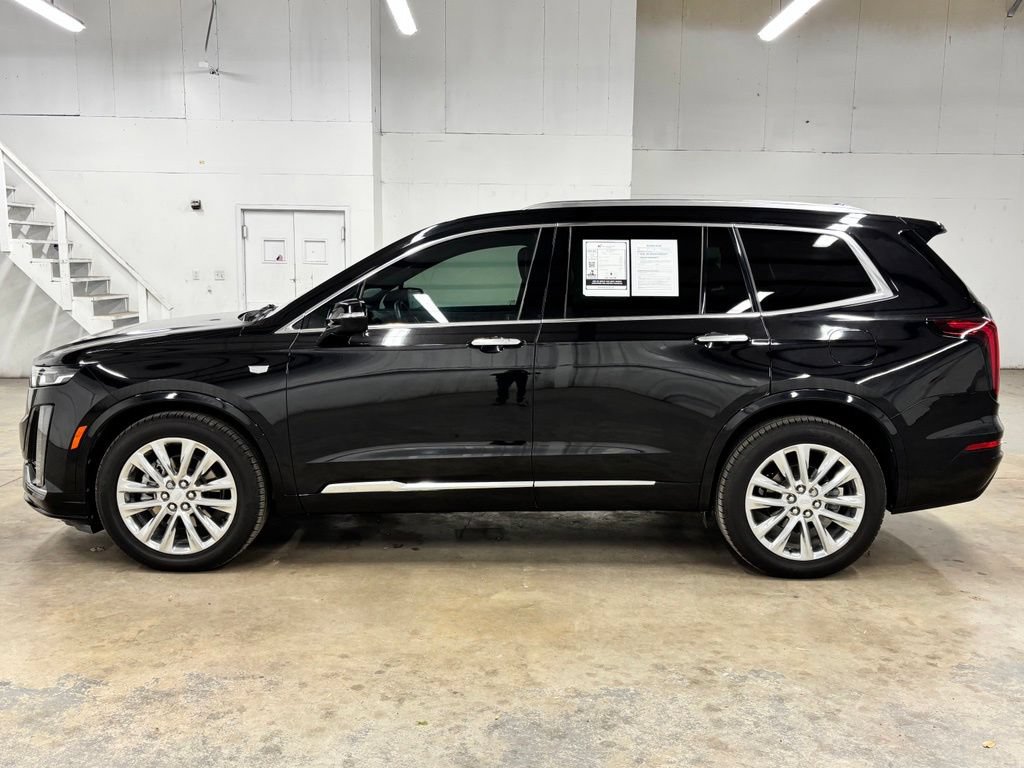 Used 2022 Cadillac XT6 Premium Luxury FWD image 4