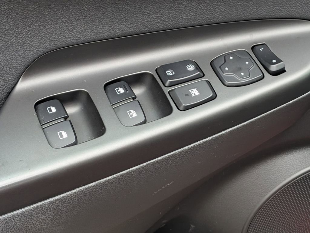 Used 2021 Hyundai Kona Ultimate image 15