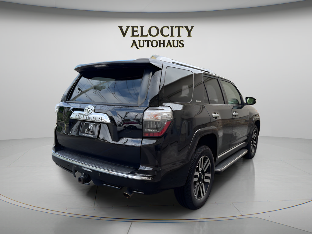 Used 2017 Toyota 4Runner Limited AWD/4WD image 7
