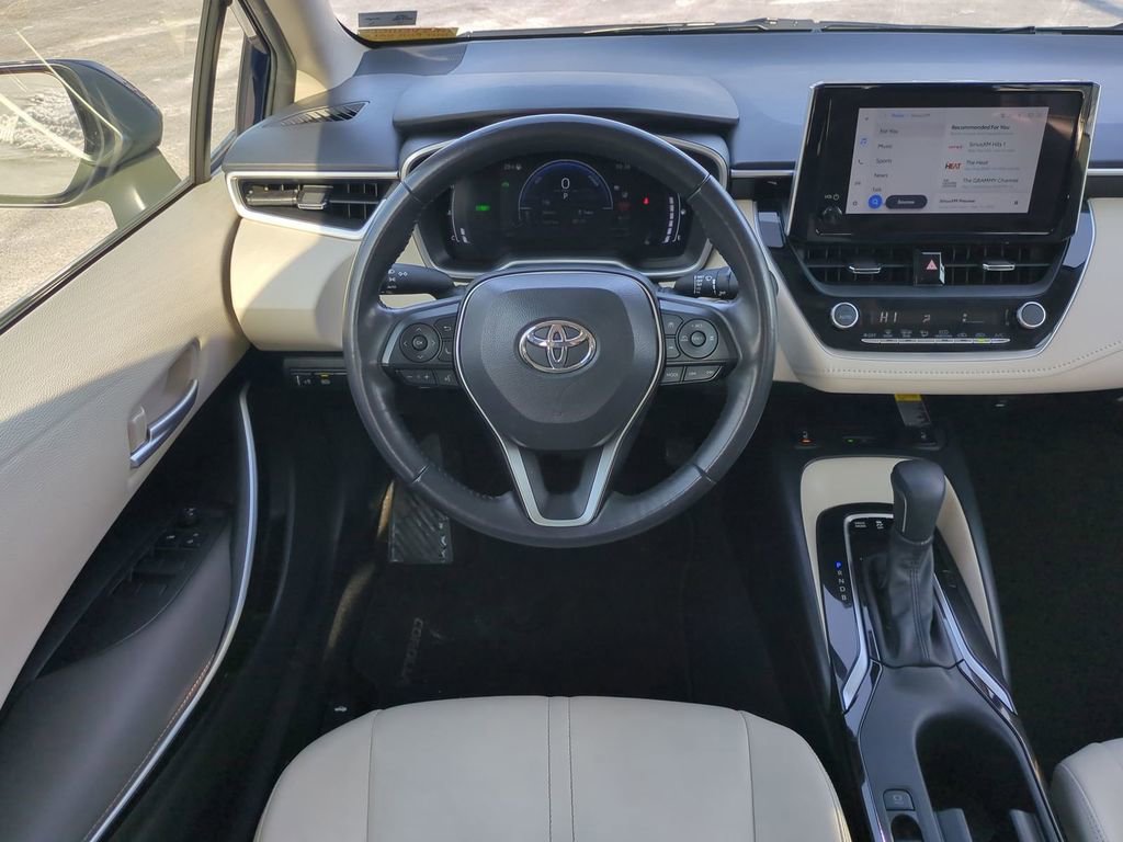 Used 2024 Toyota Corolla XLE image 15