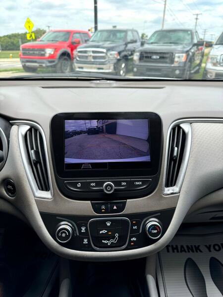 Used 2021 Chevrolet Malibu LS image 12