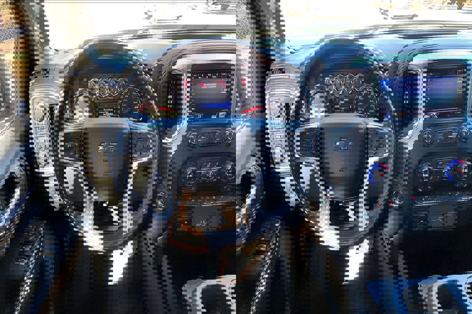 Used 2020 Chevrolet Silverado 1500 RST image 6