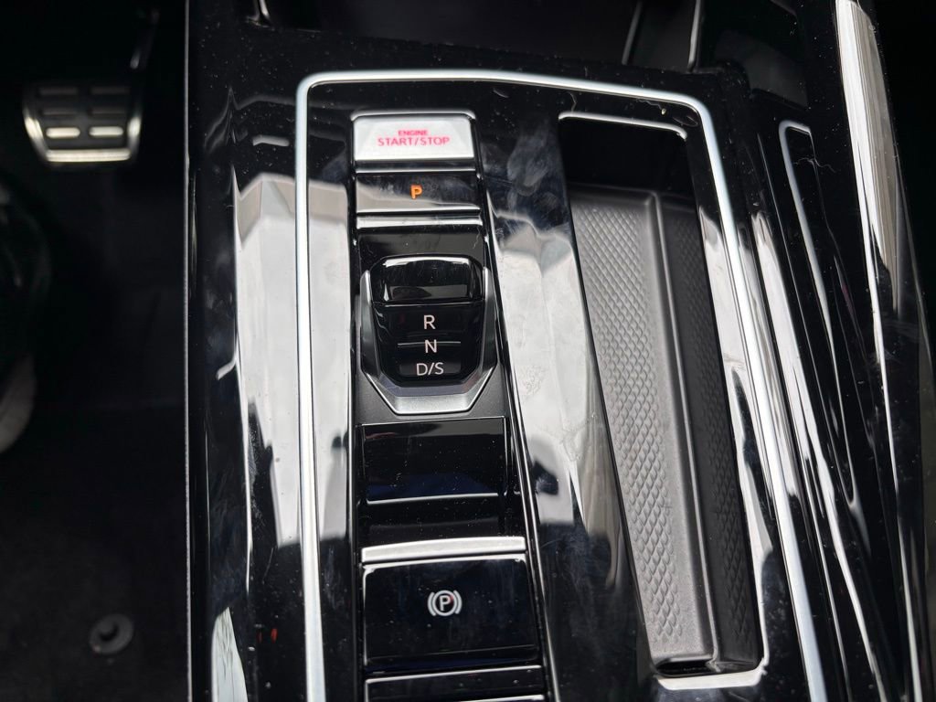 Used 2023 Volkswagen GTI Autobahn image 24