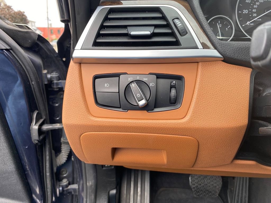 Used 2016 BMW 328i xDrive Sedan image 12