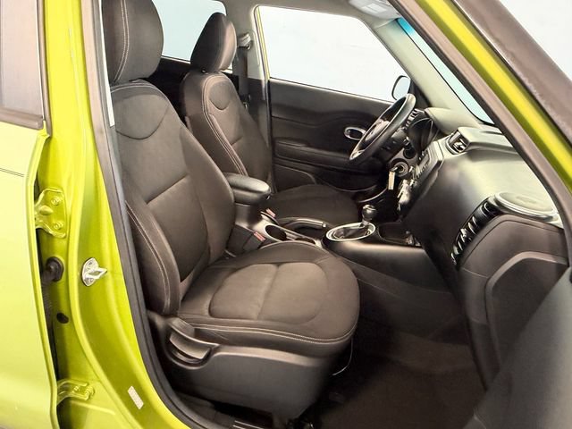 Used 2015 Kia Soul FWD image 16