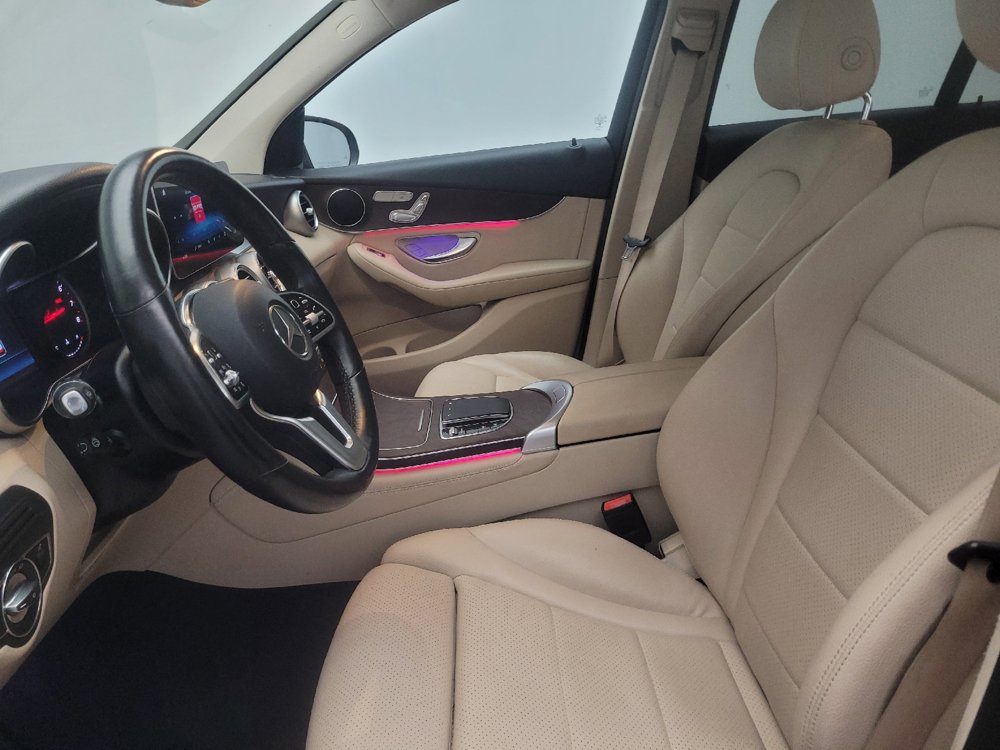 Used 2020 Mercedes-Benz GLC 300 4MATIC w/ Multimedia Package image 17