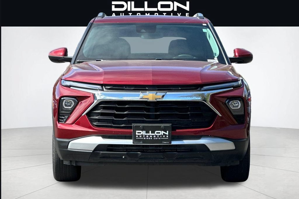 Used 2025 Chevrolet TrailBlazer LT AWD/4WD image 9