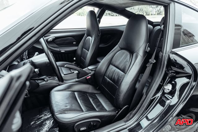 Used 2004 Porsche 911 Carrera RWD image 4