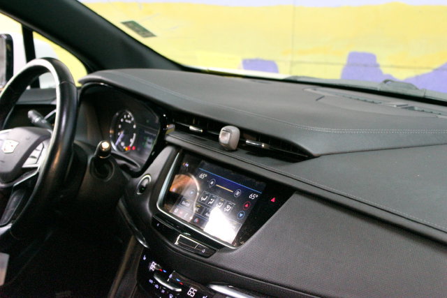 Used 2021 Cadillac XT5 Premium Luxury AWD/4WD image 12