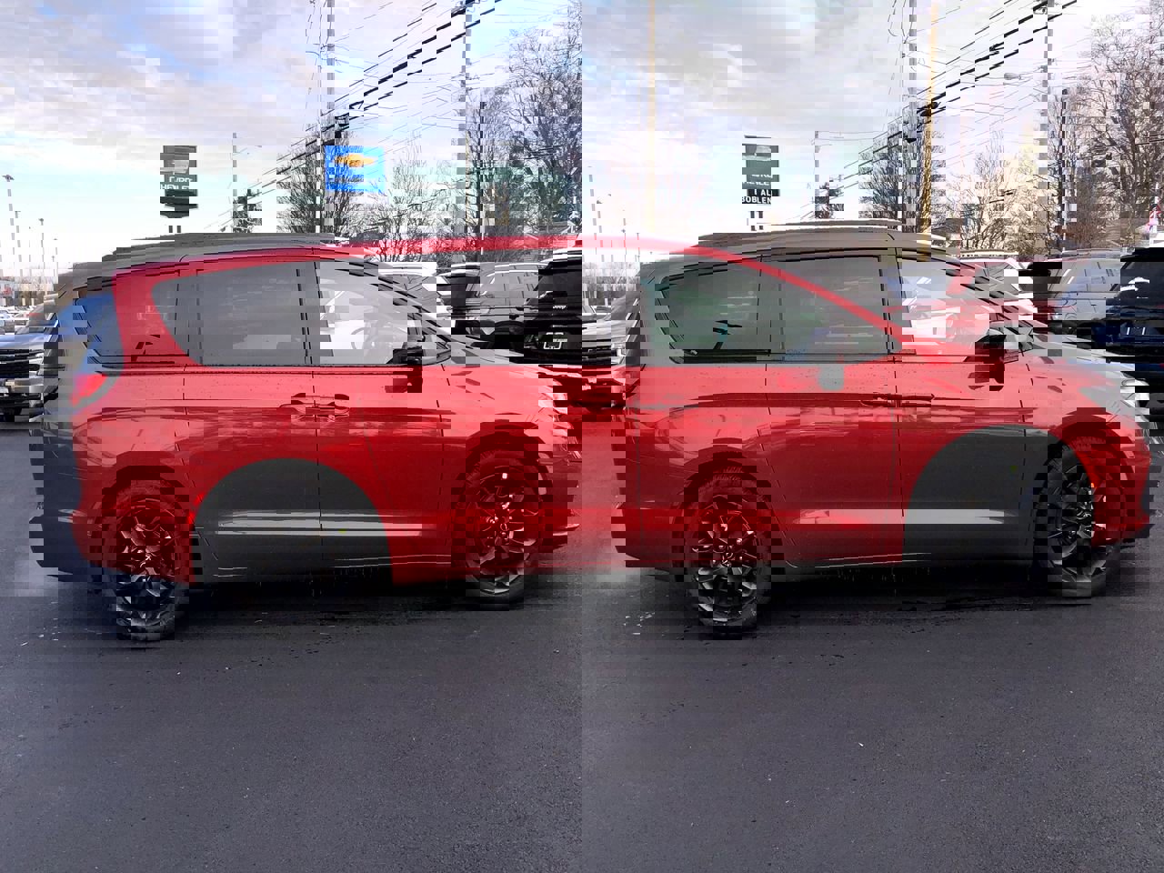 New 2026 Chrysler Pacifica Select w/ S Appearance Package image 14