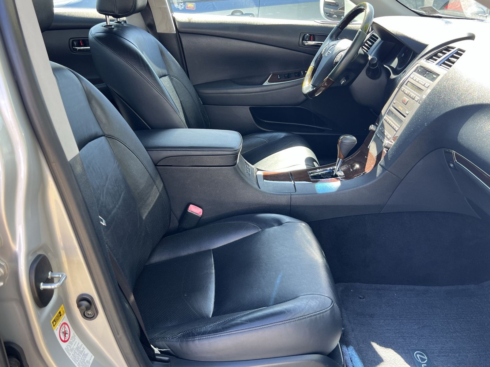 Used 2010 Lexus ES 350 w/ Preferred Accessory Package FWD image 25