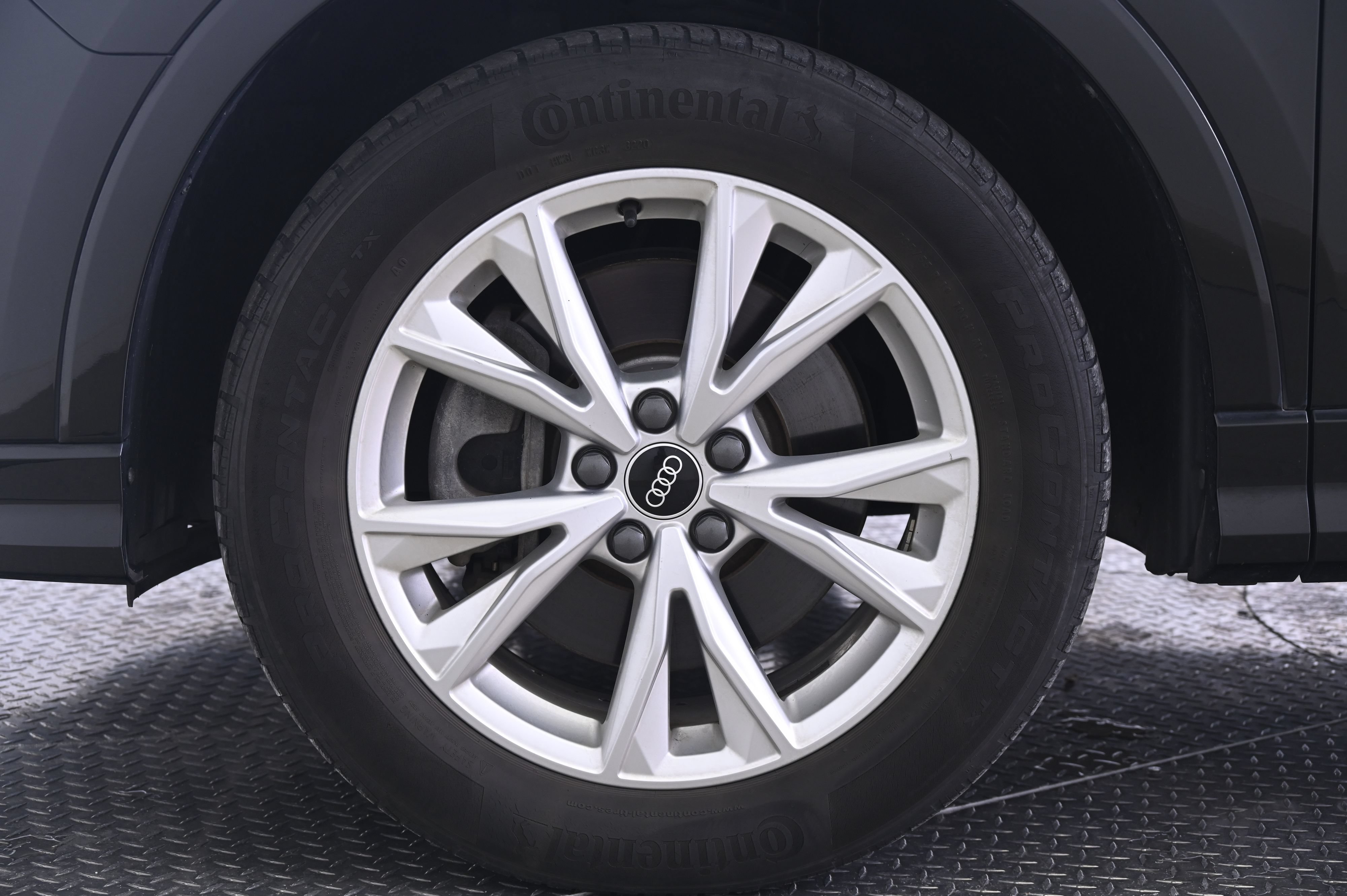 Used 2021 Audi Q3 2.0T Premium w/ Convenience Package AWD/4WD image 11