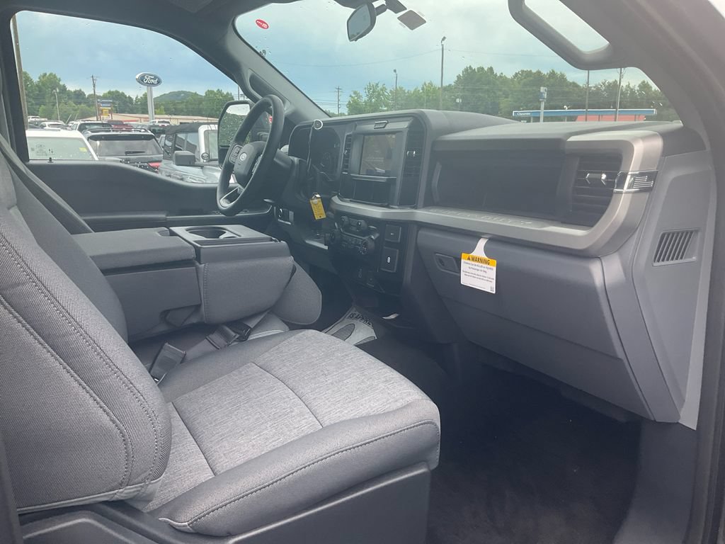 New 2026 Ford F250 XL w/ STX Appearance Package AWD/4WD image 11