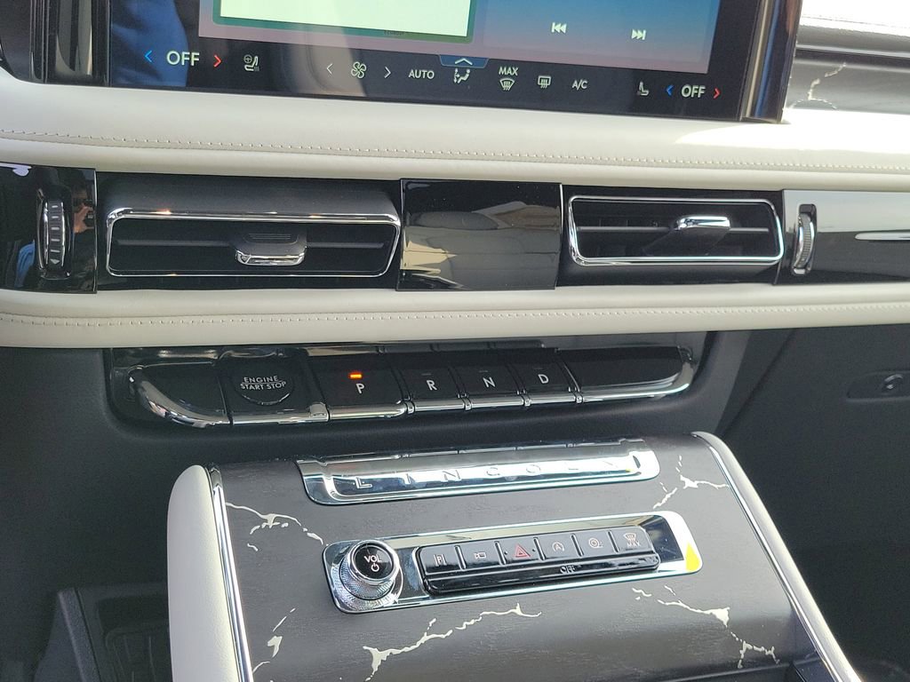 New 2026 Lincoln Aviator Black Label w/ Dynamic Handling Package image 28