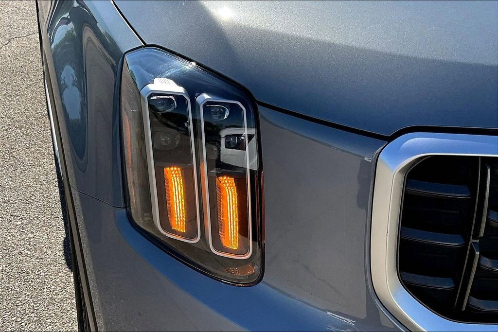 Used 2025 Kia Telluride S image 29
