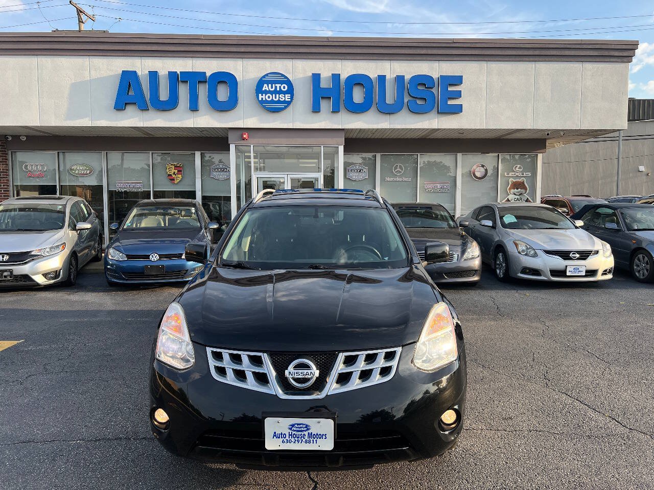 Used 2012 Nissan Rogue SL AWD/4WD image 2