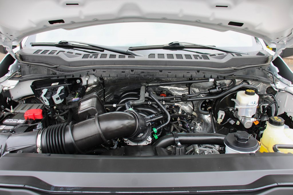 Used 2024 Ford F250 XL w/ XL Chrome Package image 12