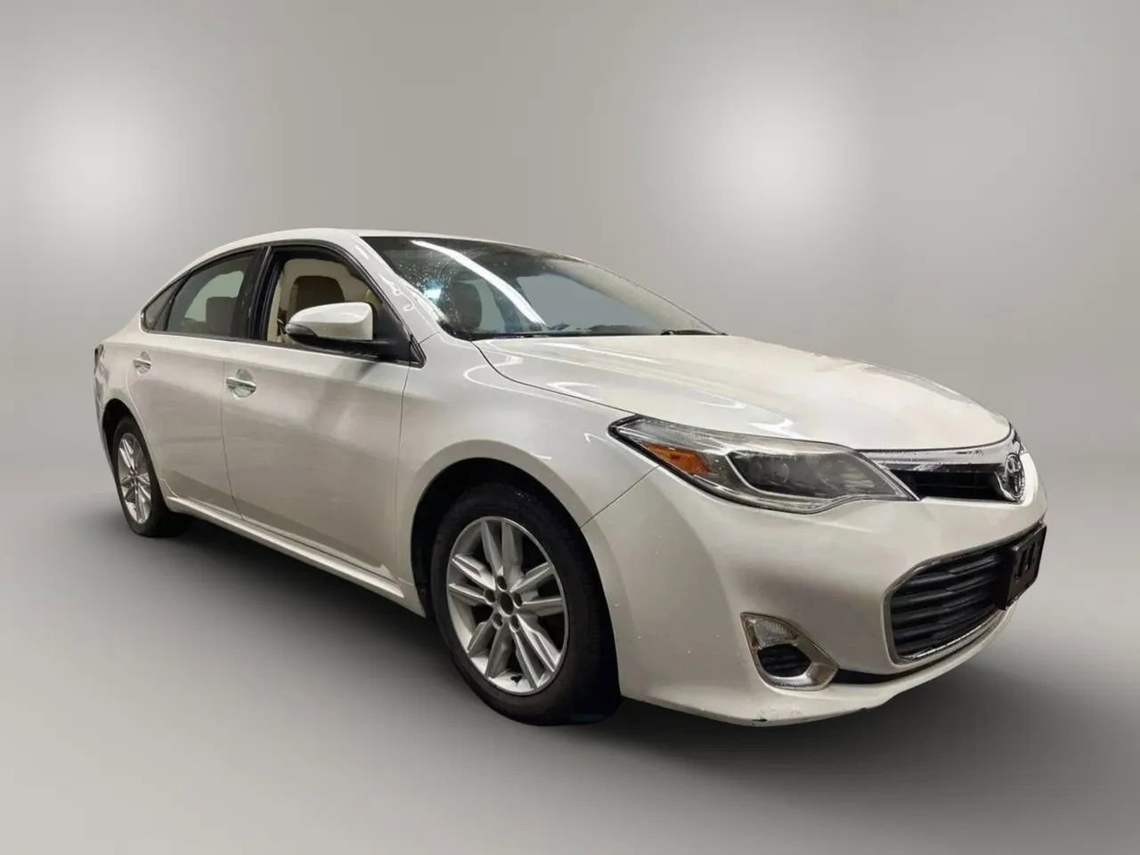 Used 2014 Toyota Avalon XLE image 7