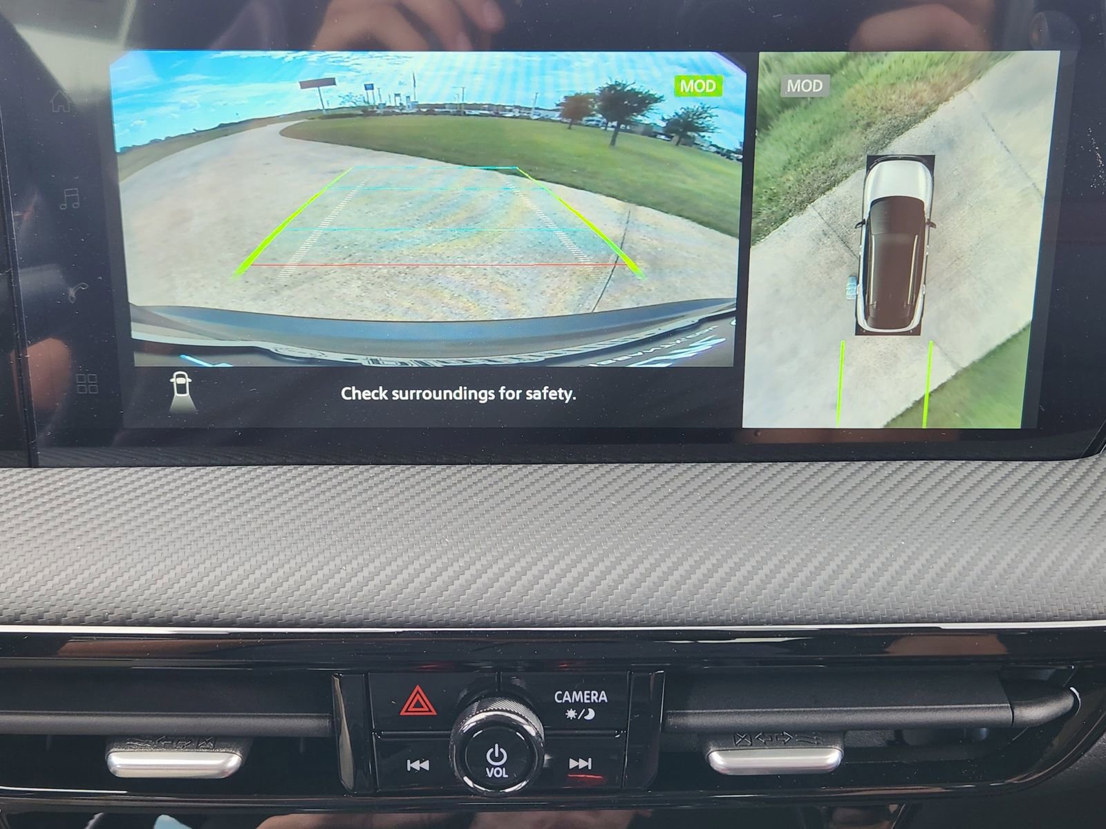 New 2026 Nissan Kicks SR w/ Illumination Package image 18