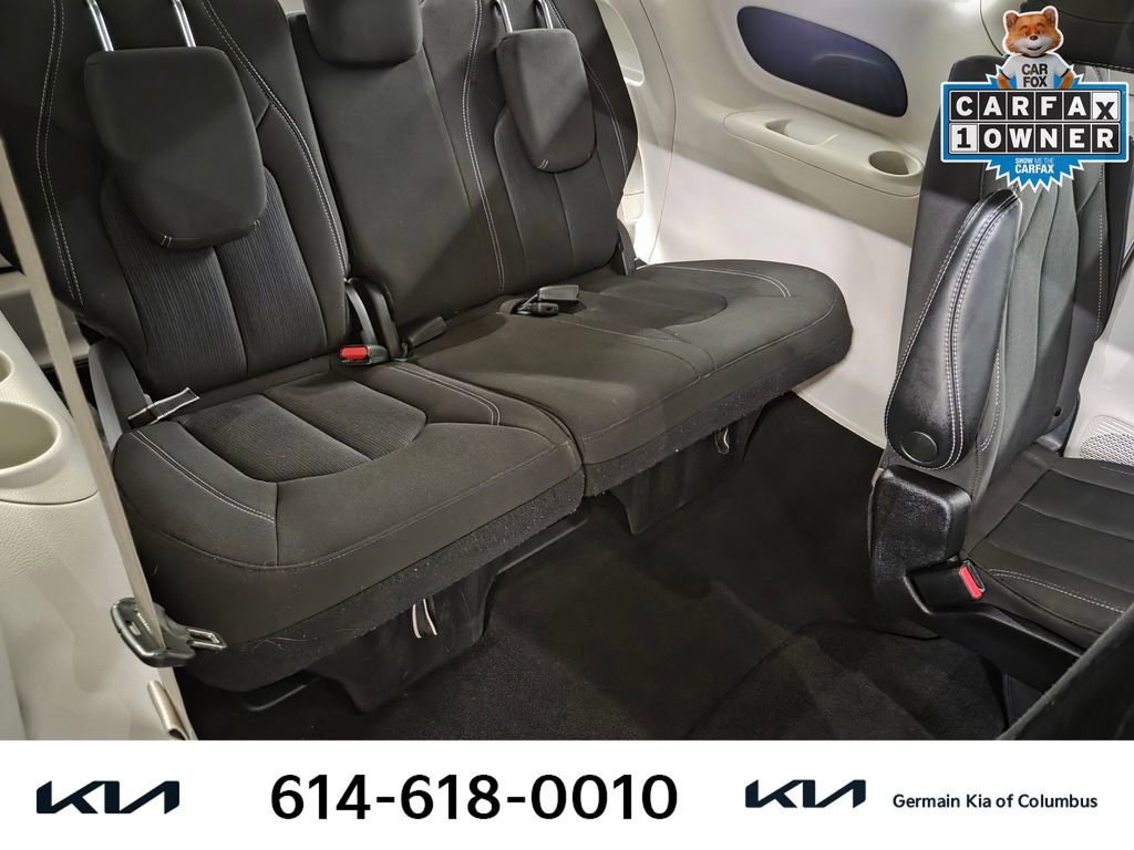 Used 2023 Chrysler Voyager LX image 19