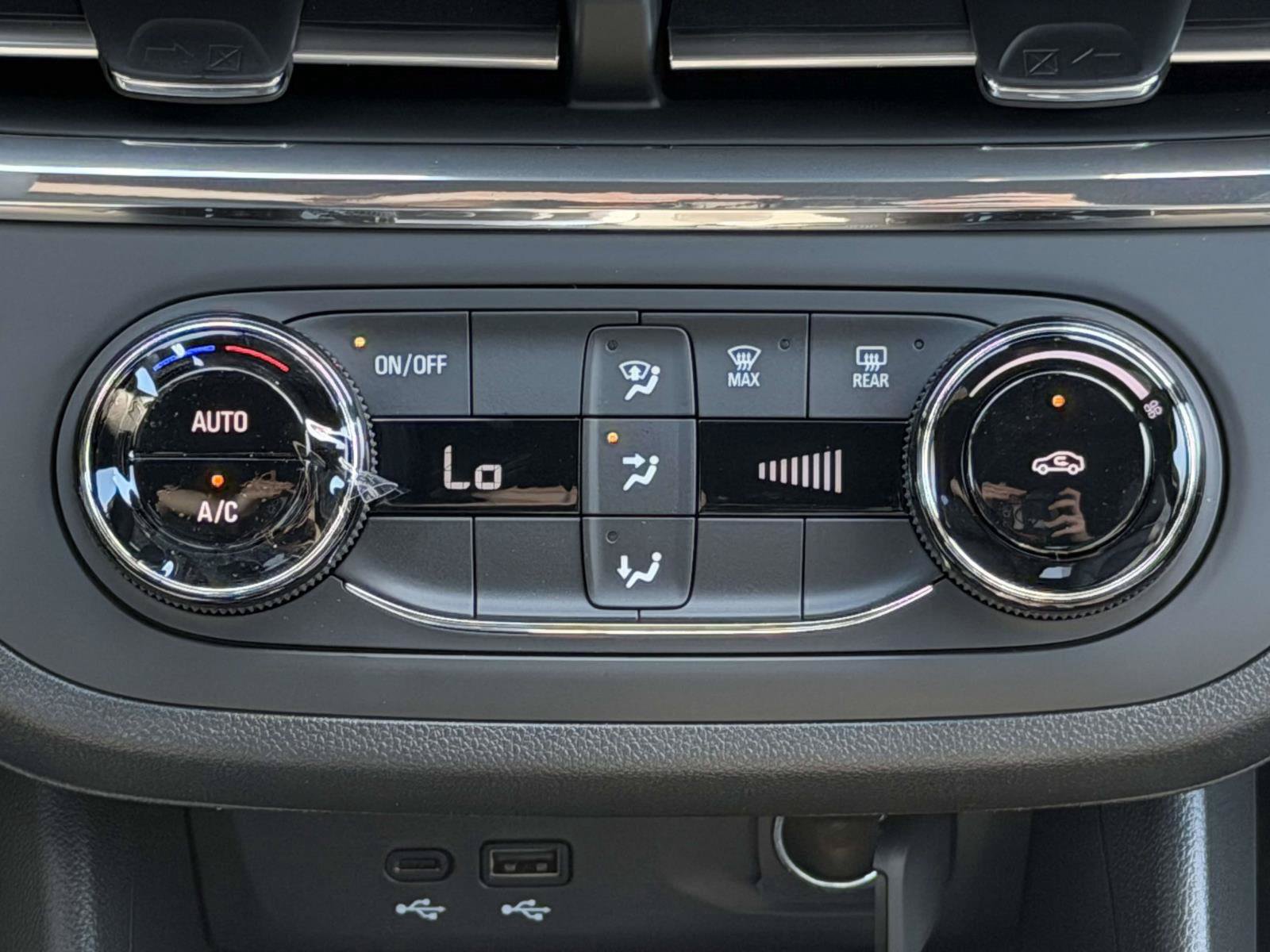 New 2026 Buick Envista Preferred w/ Advanced Safety Package FWD image 13