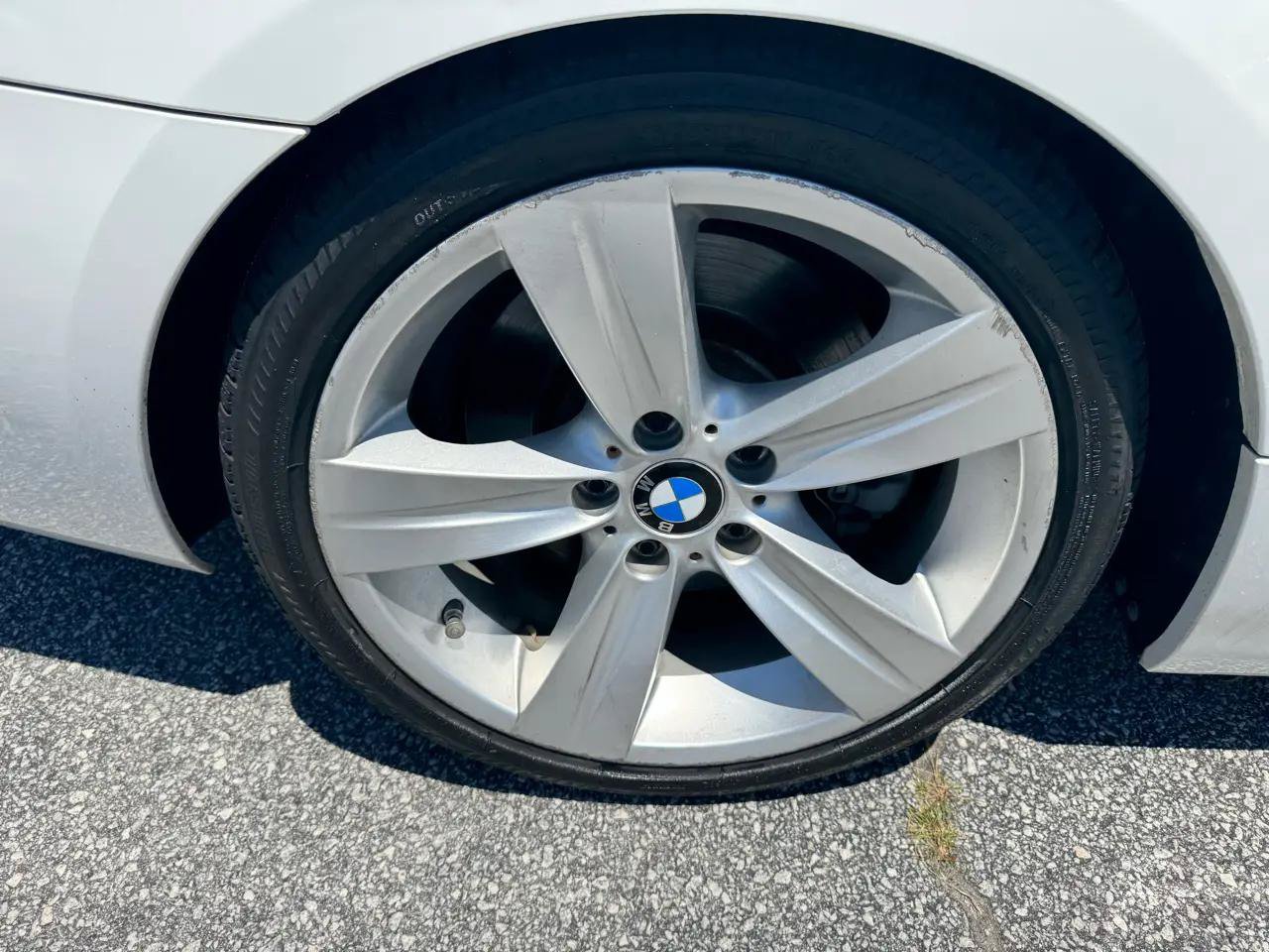 Used 2010 BMW 335i Convertible RWD image 28