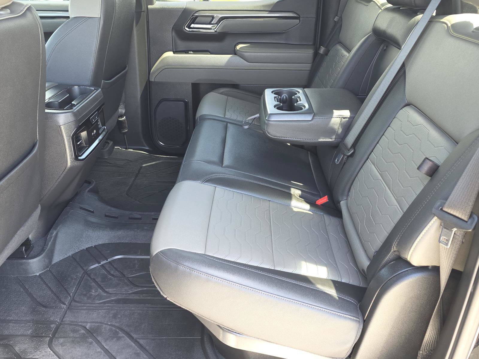 Used 2025 Chevrolet Silverado 1500 ZR2 AWD/4WD image 24