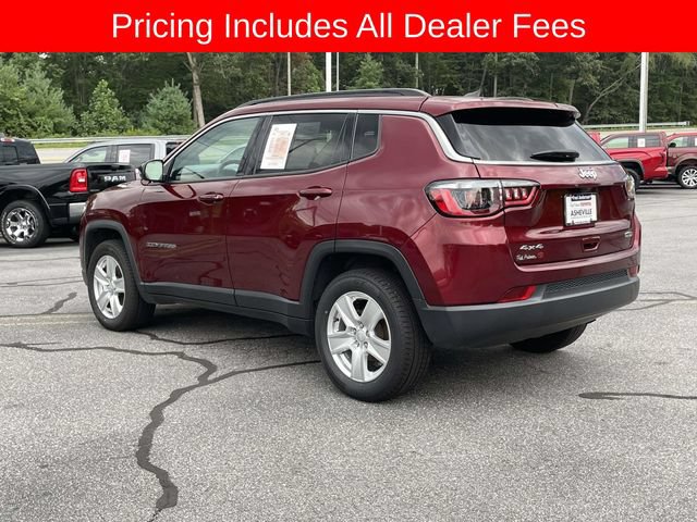 Used 2022 Jeep Compass Latitude w/ Convenience Group AWD/4WD image 3
