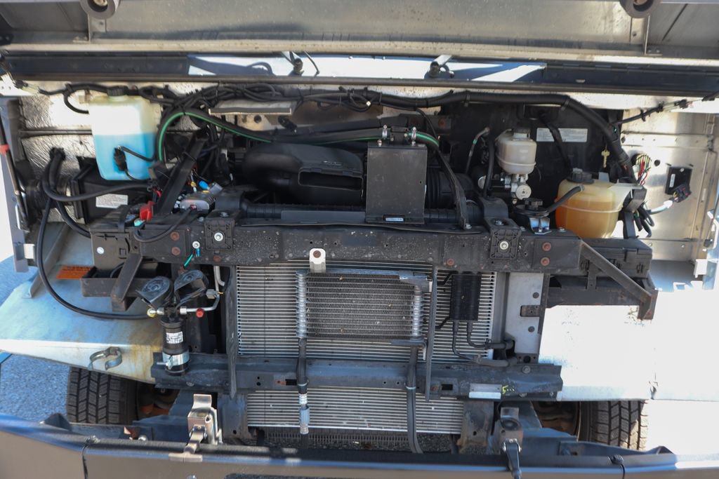 Used 2019 Ford E-450 and Econoline 450 Super Duty RWD image 13