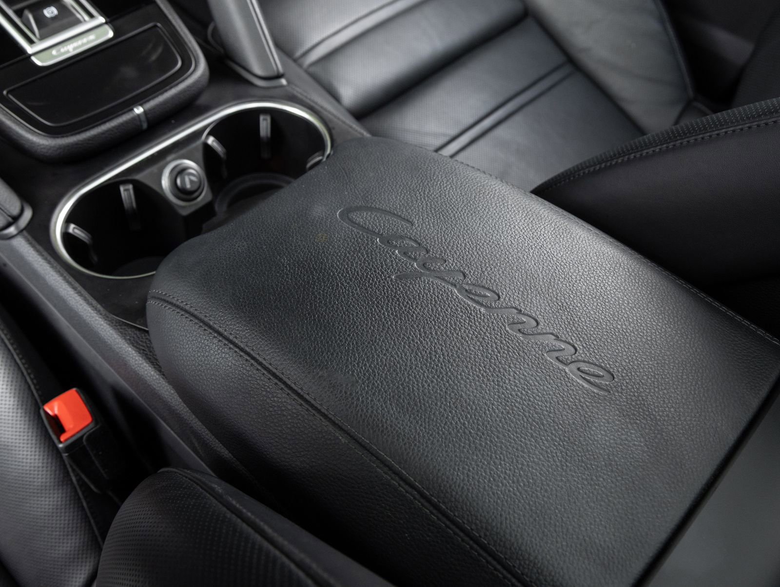 Certified 2023 Porsche Cayenne Platinum Edition AWD/4WD image 29