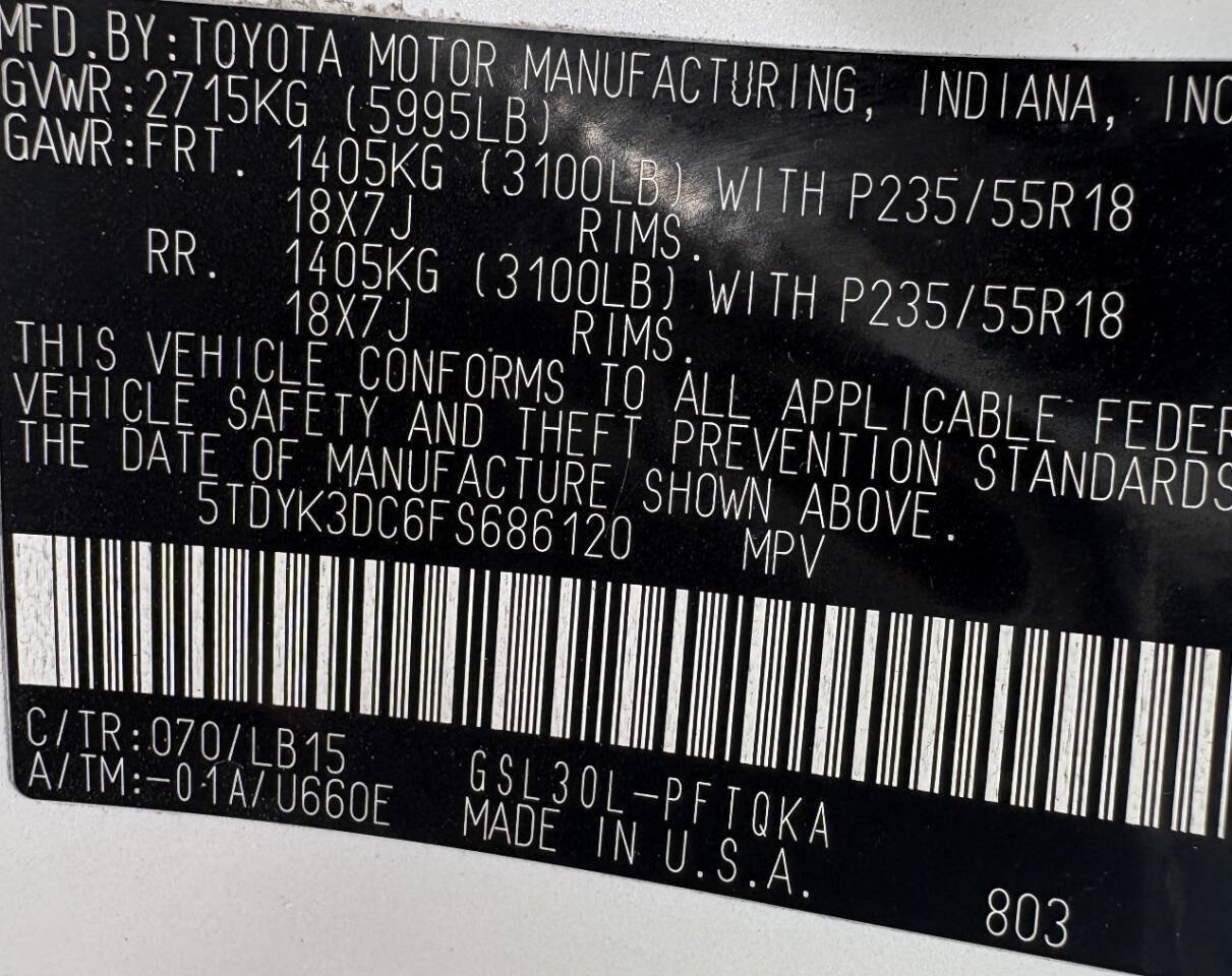 Used 2015 Toyota Sienna Limited Premium w/ Advanced Technology Package FWD image 12
