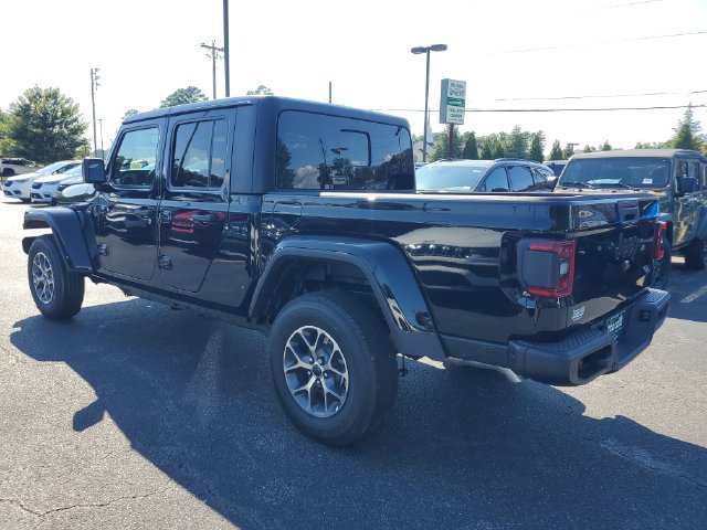 New 2025 Jeep Gladiator Sport AWD/4WD image 4
