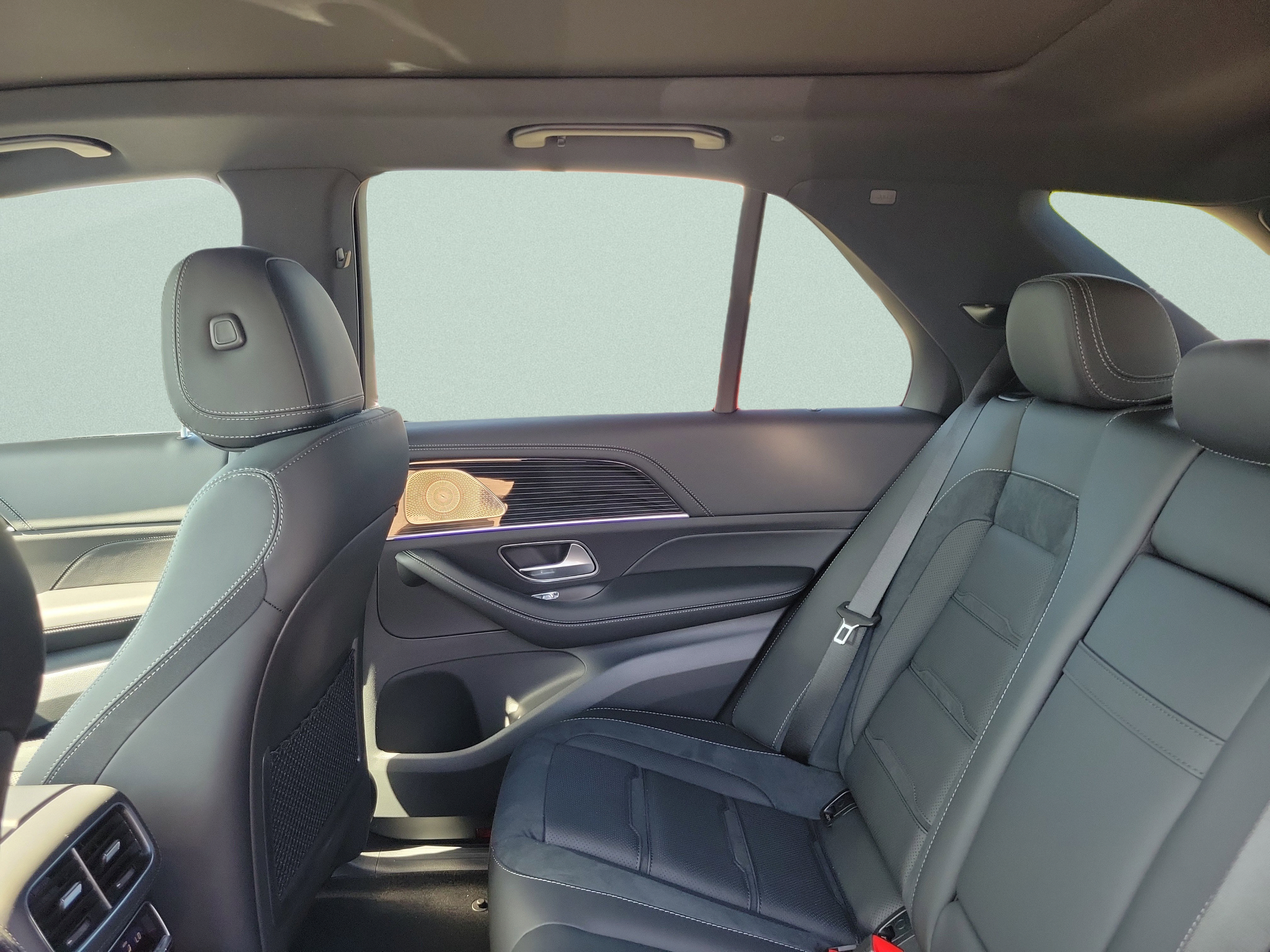 New 2026 Mercedes-Benz GLE 53 AMG 4MATIC image 4