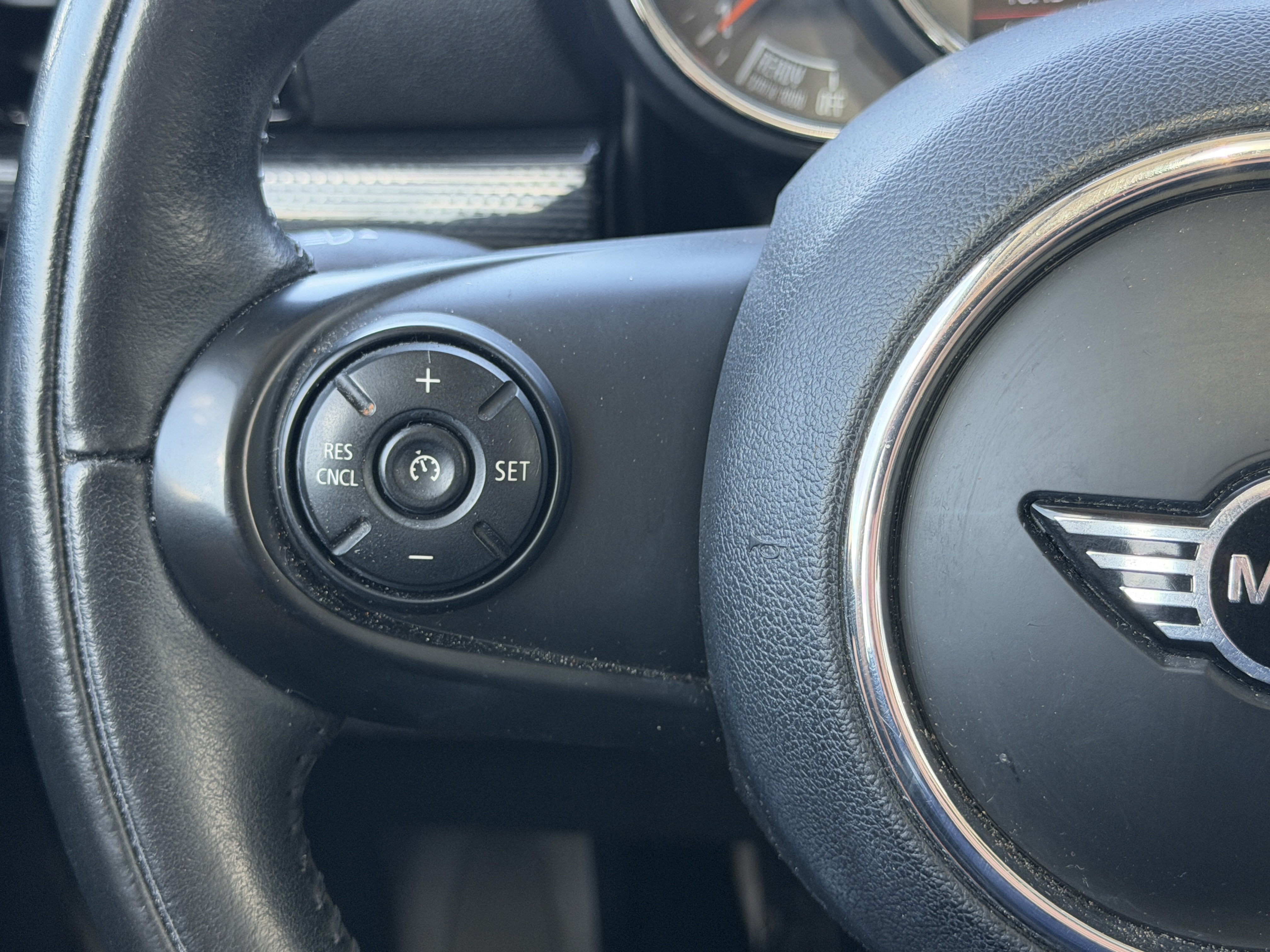Used 2019 MINI Cooper Clubman ALL4 AWD/4WD image 31