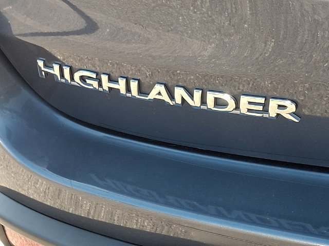 Used 2019 Toyota Highlander XLE AWD/4WD image 33
