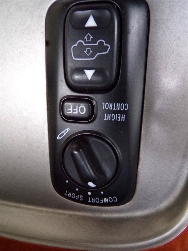 Used 2003 Lexus LX 470 4WD image 42
