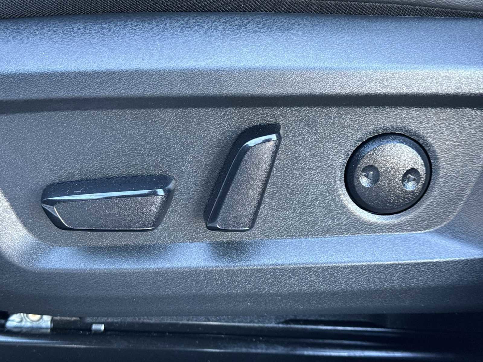 Used 2026 Nissan Rogue SL image 16