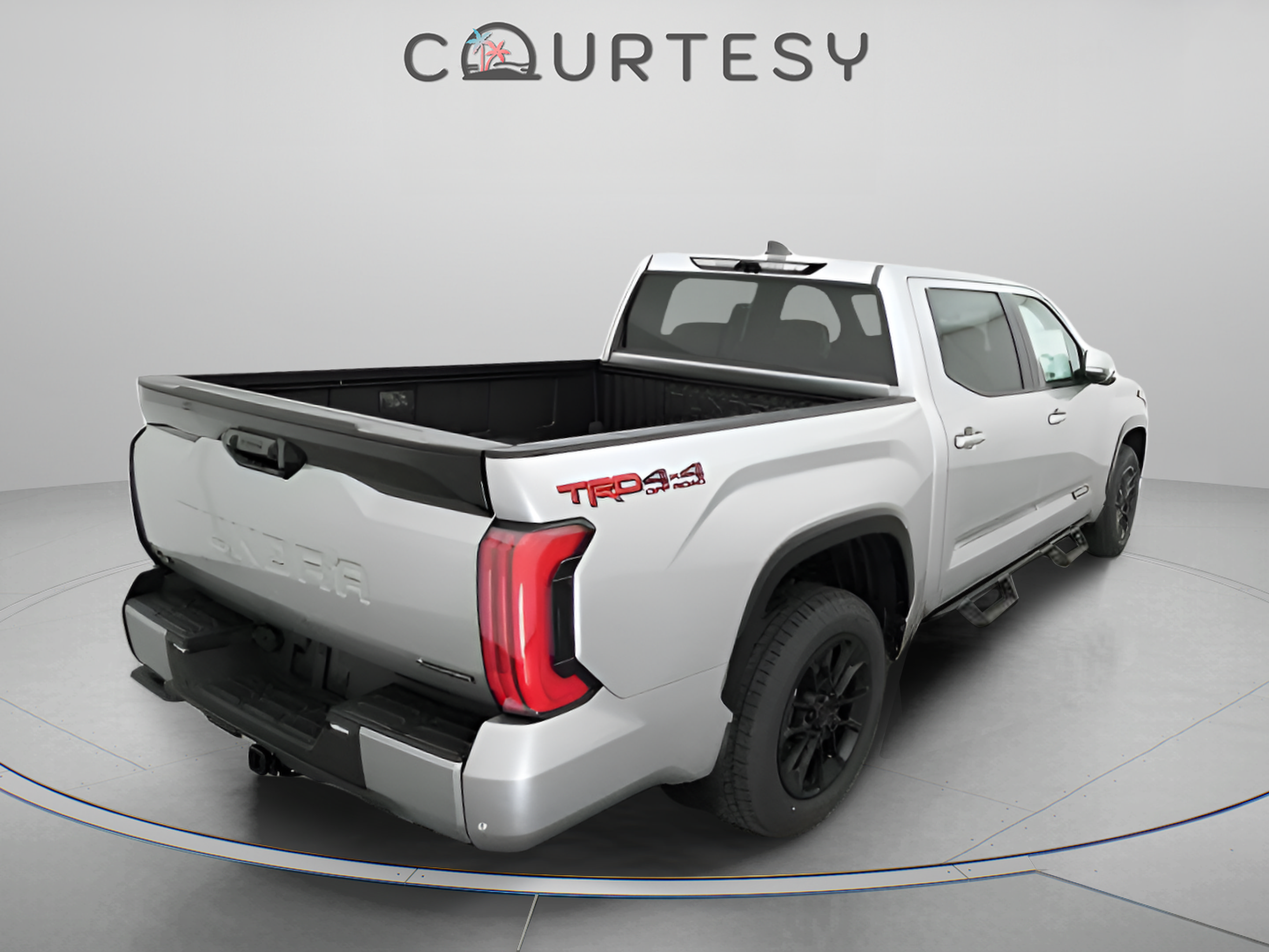 Certified 2025 Toyota Tundra Platinum w/ TRD Off-Road Package AWD/4WD image 14