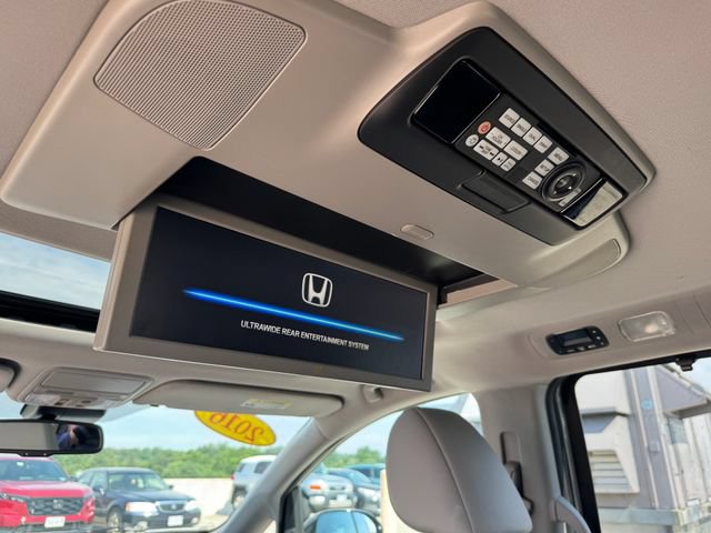 Used 2016 Honda Odyssey Touring Elite image 17