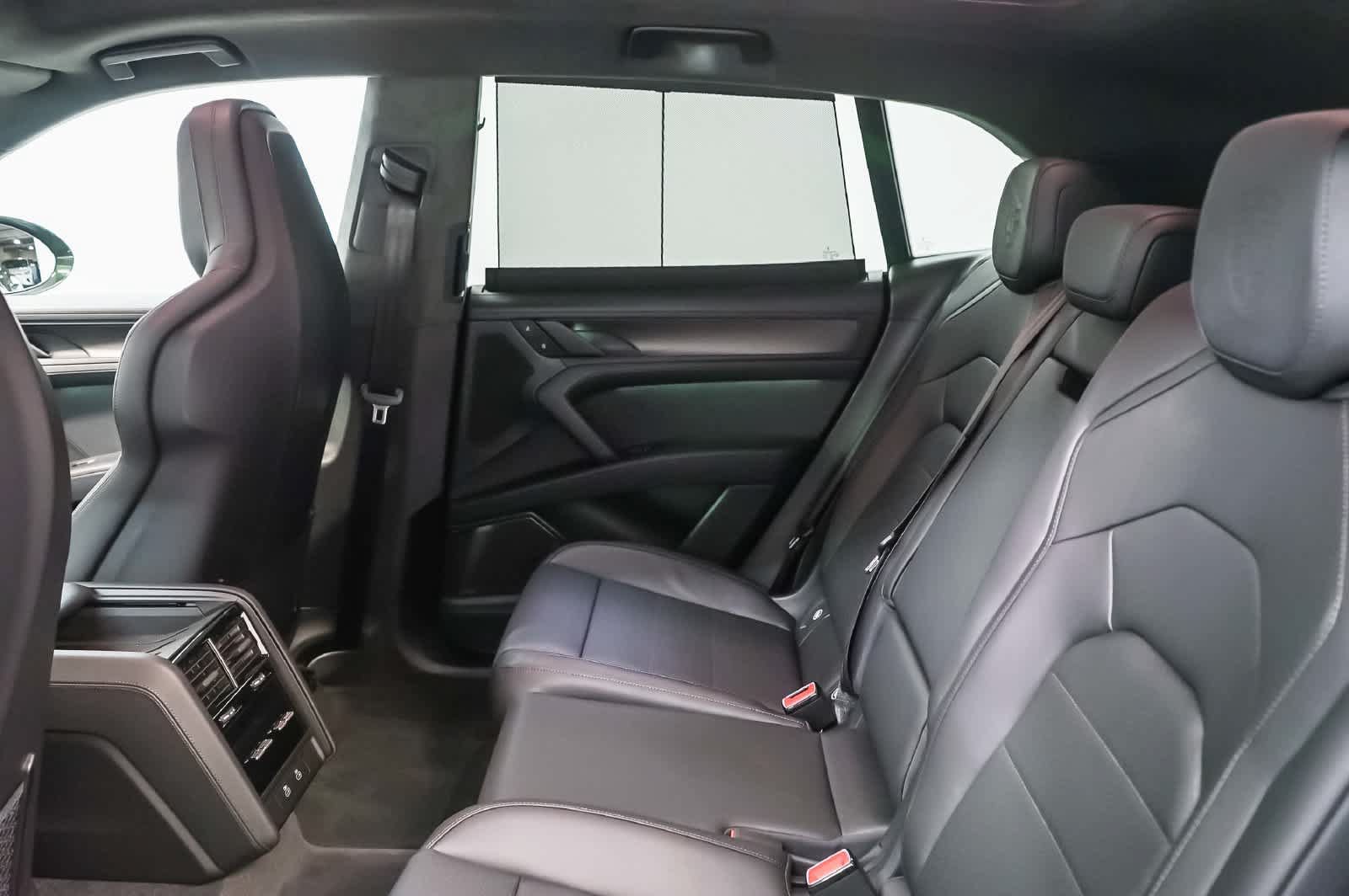 New 2026 Porsche Cayenne Turbo Electric AWD/4WD image 24