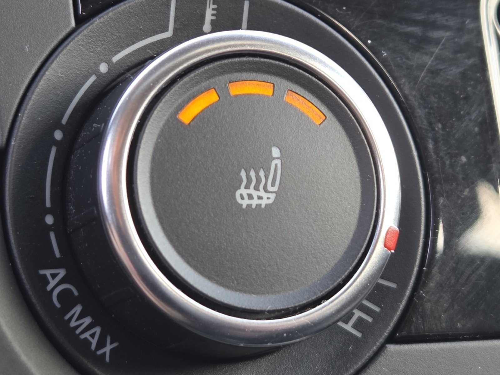 Used 2011 Volkswagen GTI 2-Door FWD image 6