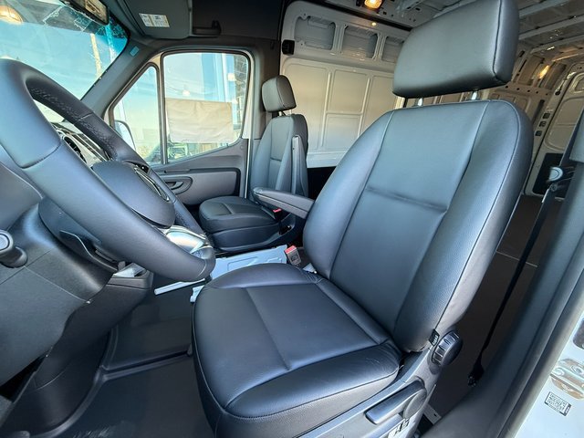 New 2025 Mercedes-Benz Sprinter 2500 image 11